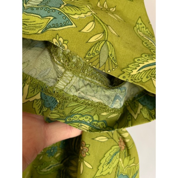 Norton McNaughton Women's Medium Rayon Floral Green Short Sleeve Blouse - Picture 6 of 8